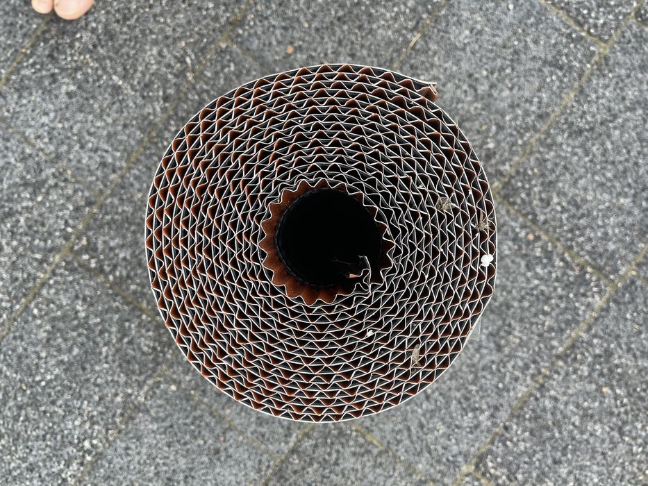 Taśma kalenicowa podgąsiorowa Vent-roll, 2,5 rolki. 13 metrow