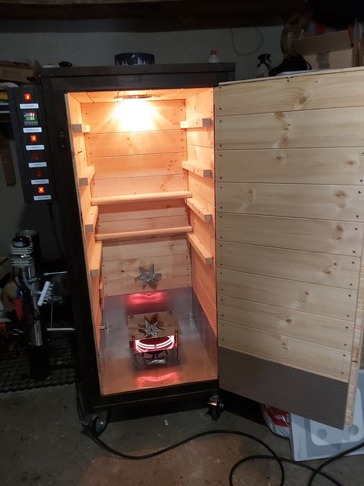 Wędzarnia elektryczna /drewniana /generator dymu/300L