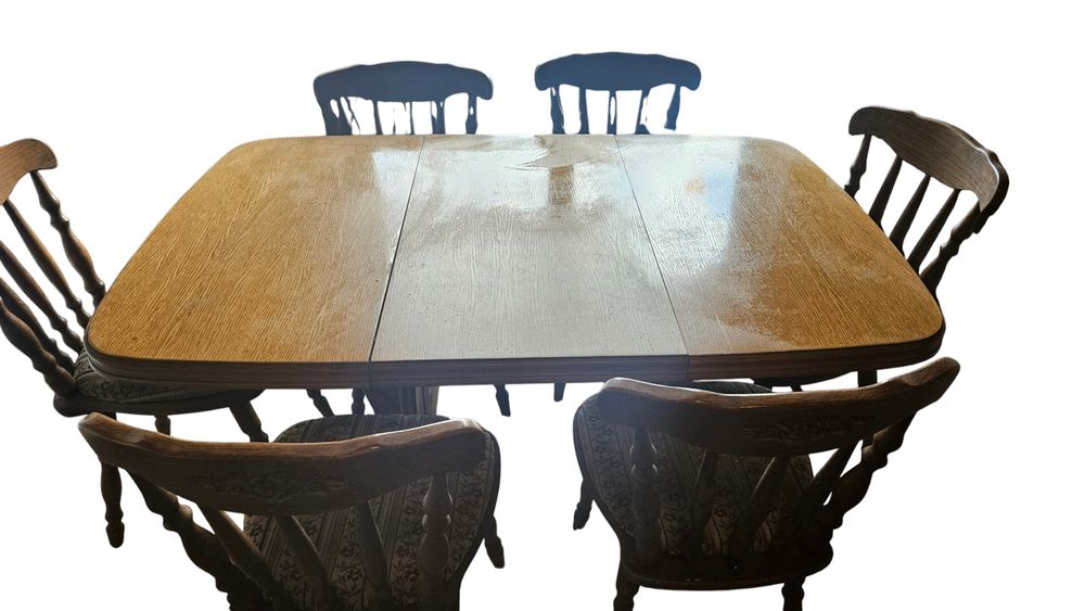 Stół dębowy rozsuwany z  6 krzesłami, styl kolonialny