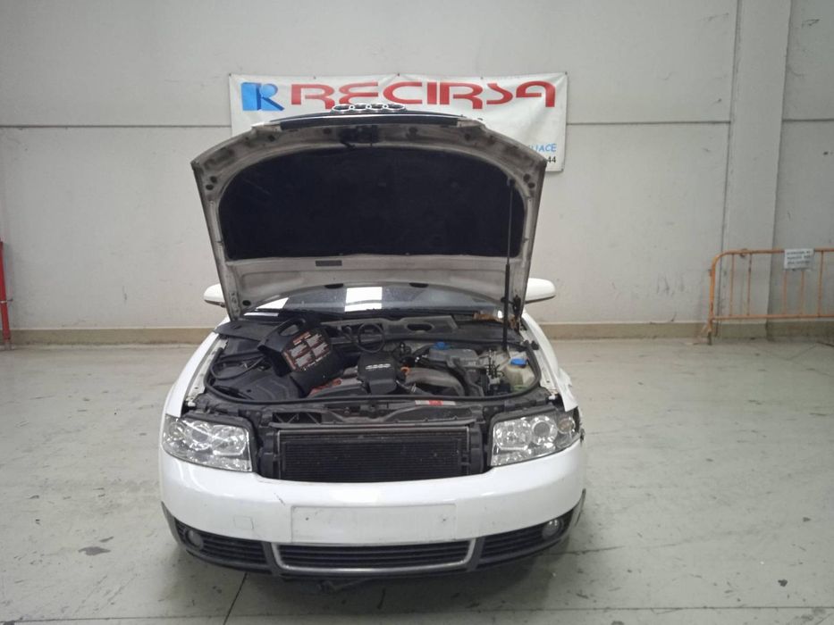 Painel Frontal Audi A4 Berlina 8E