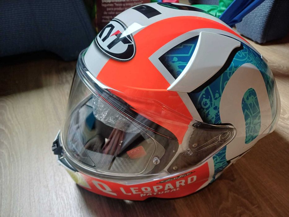 Capacete KYT Leopard