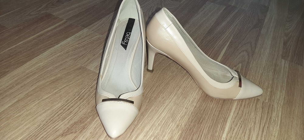 Жіночі туфлі 36 розмір