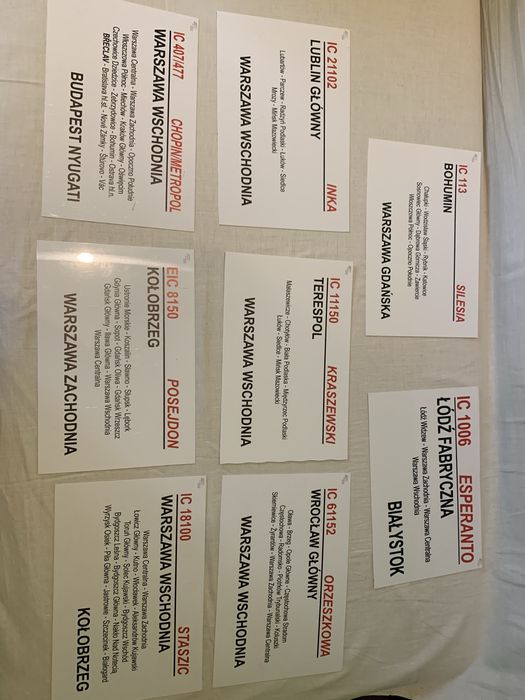 Zestaw 8 tablic relacyjnych