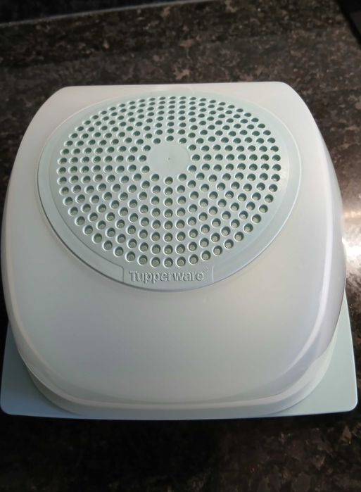 Queijeira azul claro Tupperware