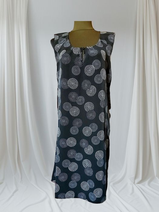 Lote de 8 vestidos de Senhora L/XL