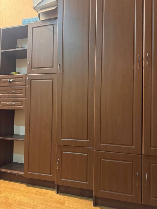 Продам детскую мебель, стенку