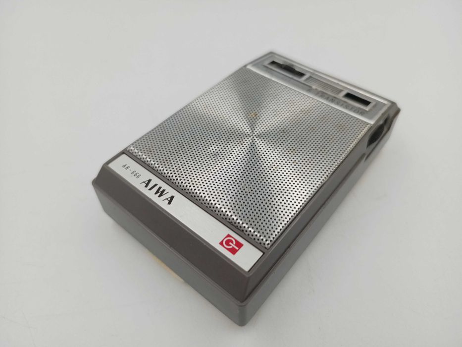 Stare tranzystorowe radio AIWA Ar-666 w etui sprawne