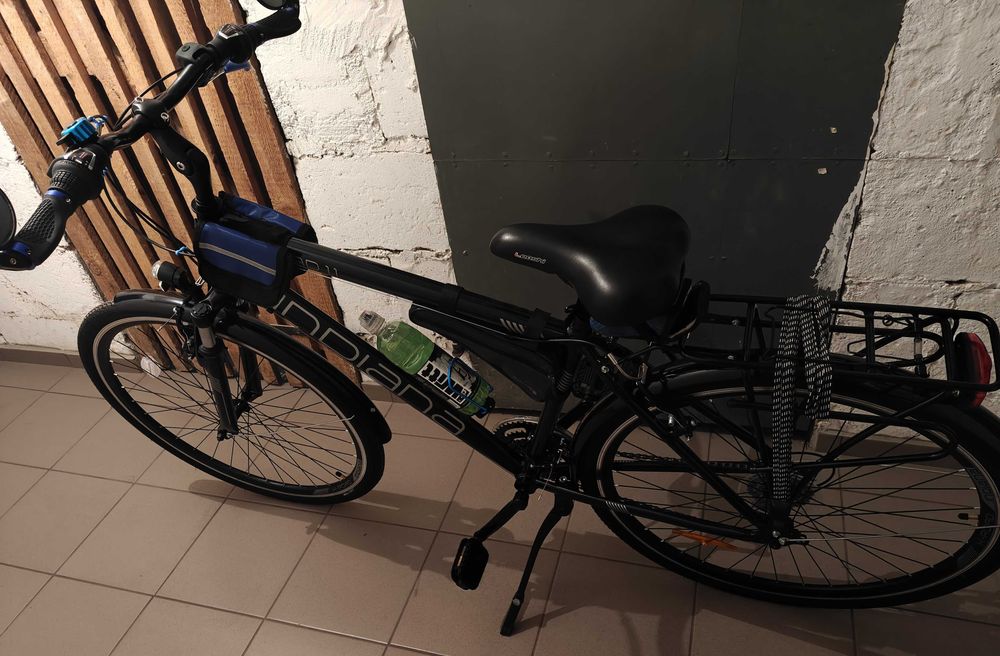 Rower trekkingowy ,,INDIANA"  X-Road 1.1 M19 NOWY