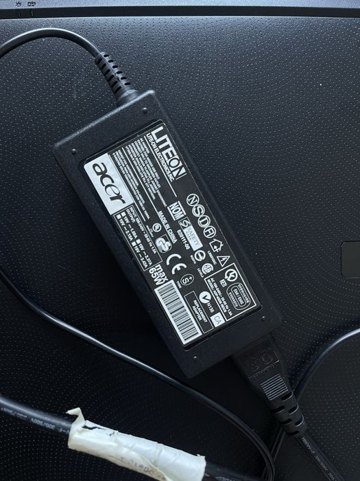 Робочий ноутбук Acer ES1-531