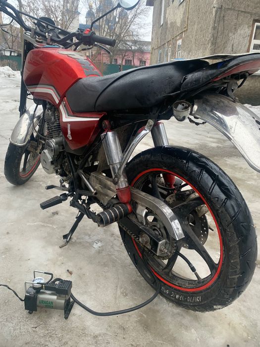 Продам мотоцикл 150 кубів