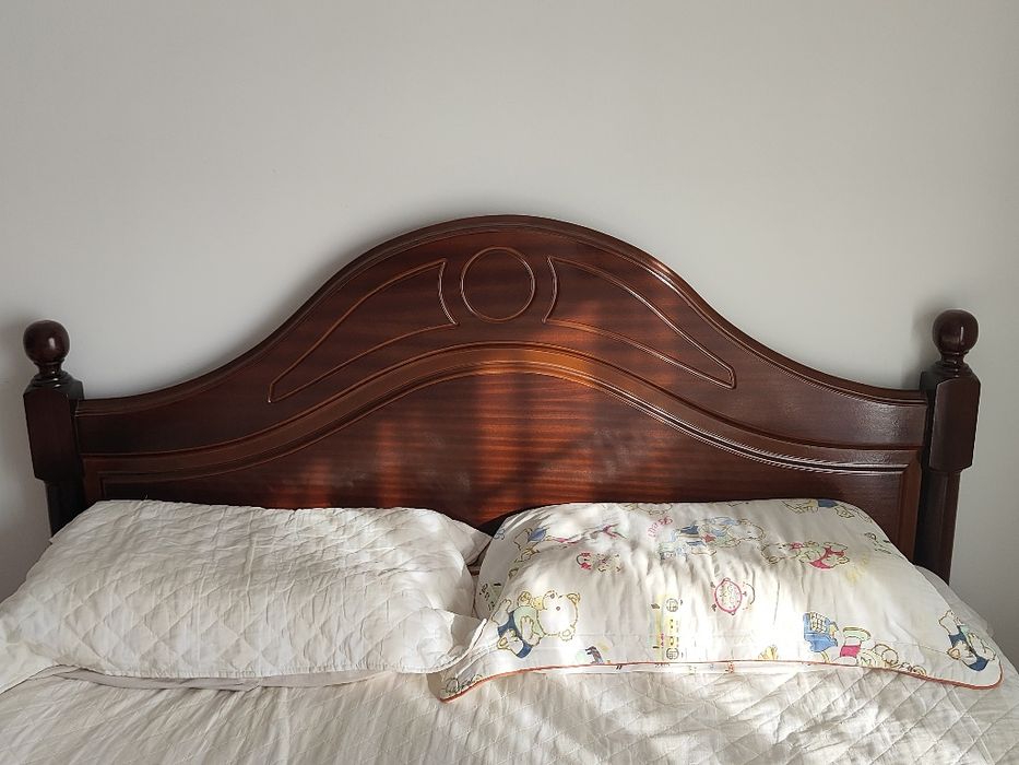 Cama casal com colchão