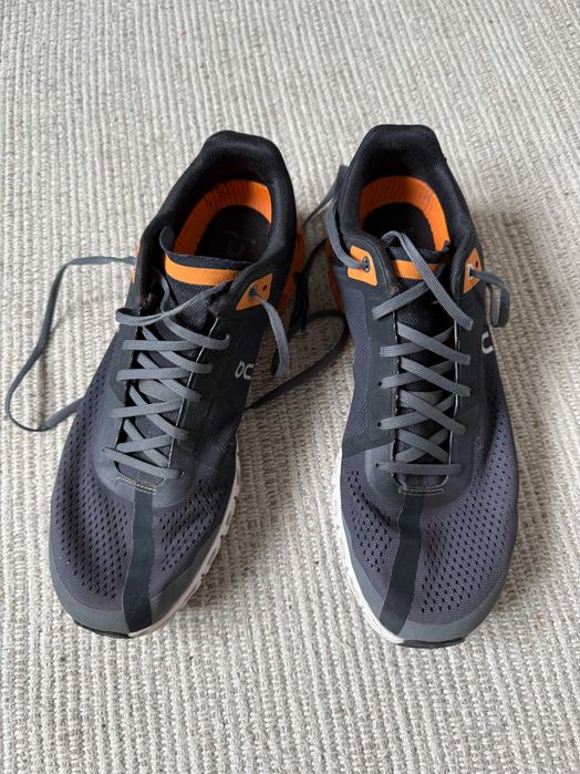 On Running Cloudflow Running Shoes, Size 44.564740057781762120