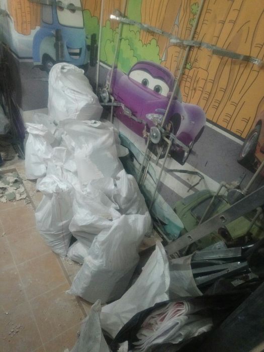 Вывоз строительного мусора. Газель, Камаз. Грузчики