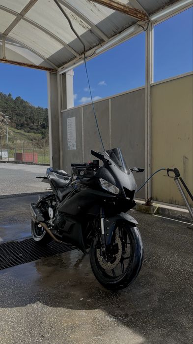 Yamaha R3 de 2021