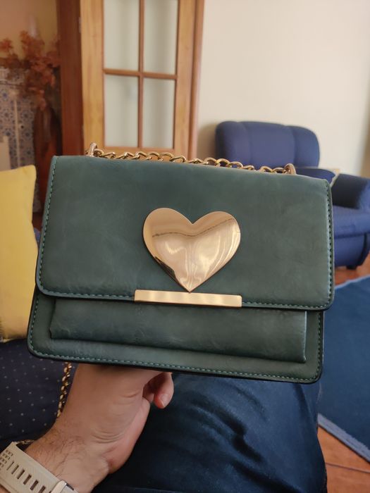 Mala Verde Petróleo com Detalhe Dourado – Muito Elegante