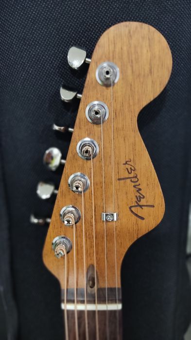 Fender Highway Series Dreadnought Rosewood Fingerboard, Natural