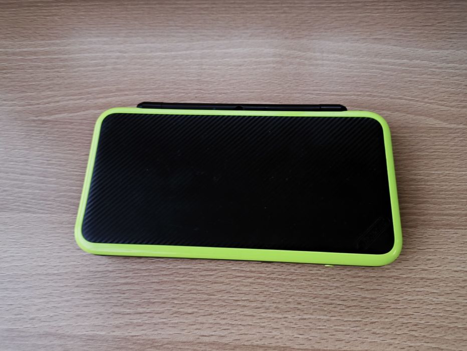 New Nintendo 2DS XL 64GB Desbloqueada + Extras