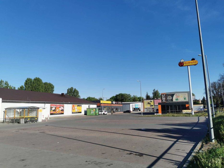 Lokal USŁUGOWY HANDLOWY BIUROWY przy Biedronce i Tedi
