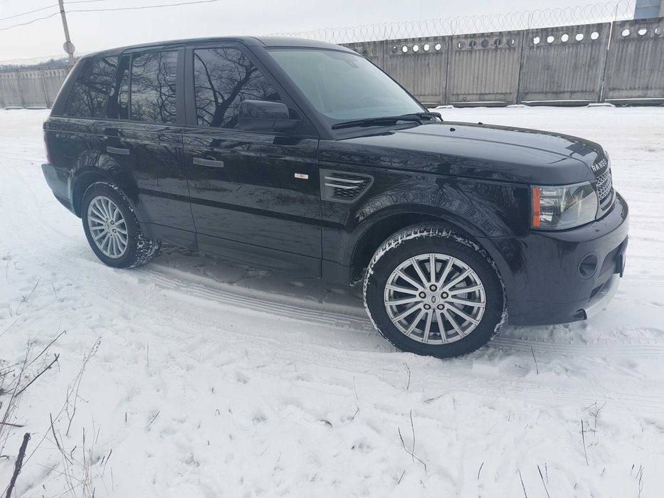Продаеться гарний Range Rover Sport