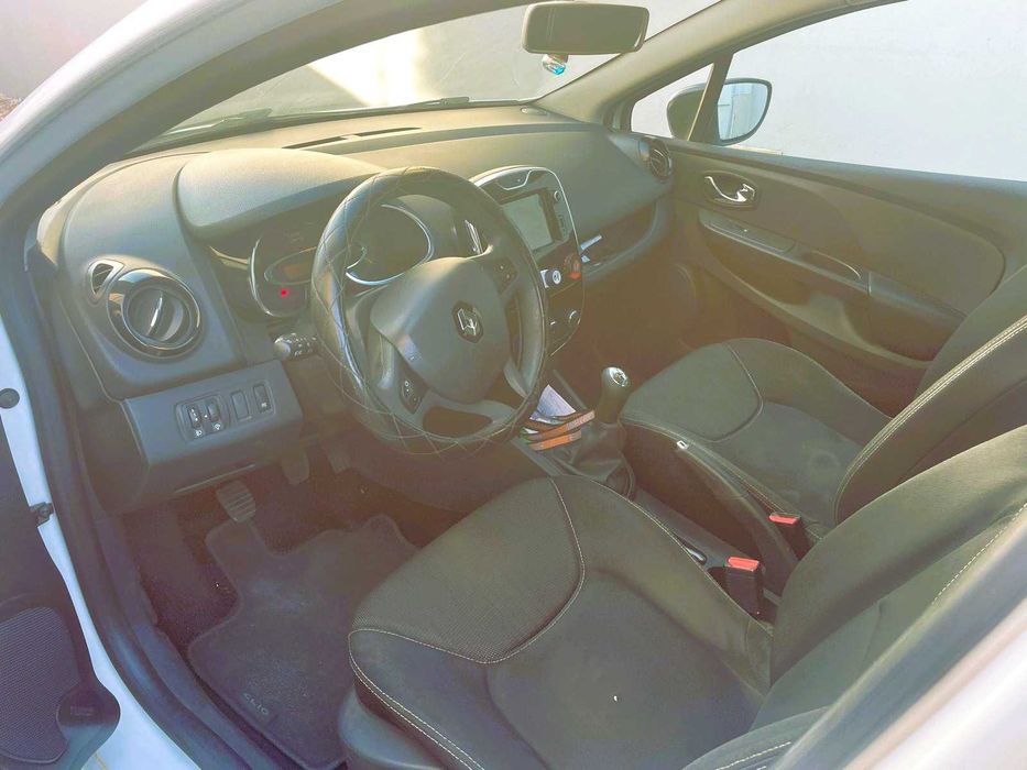 Renault Clio IV Dynamique S 1.5 dci  90CV