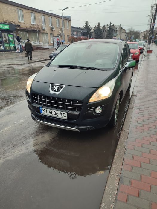 Пежо 3008 2011 року 1.6 дизель