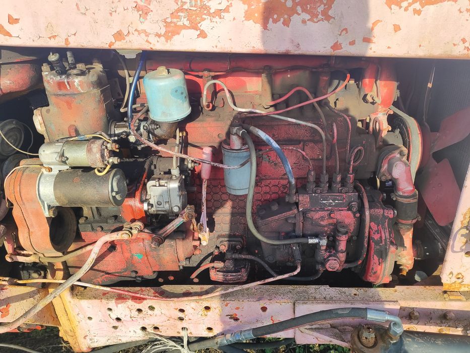 Продам трактор ЮМЗ 6. (прицеп, плуг, опрыскиватель)