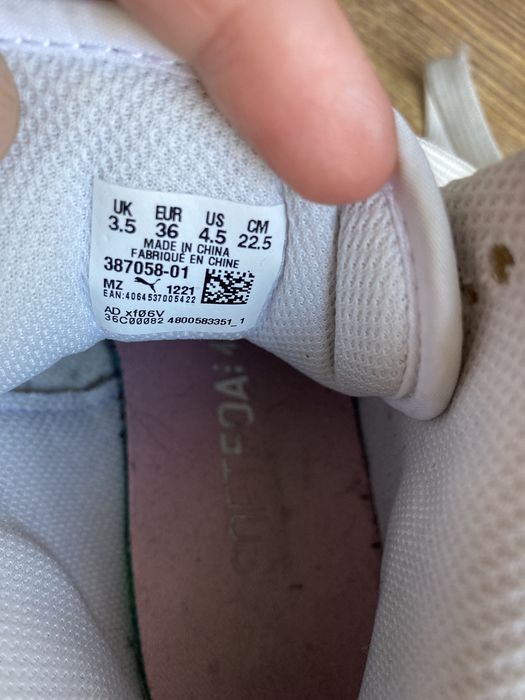 Białe buty wysokie damskie puma rozm. 36