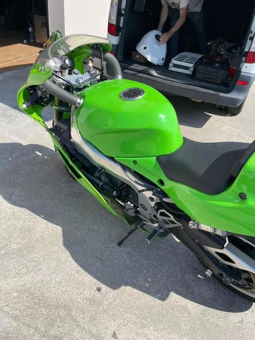 Kawasaki ZX RR importada da alemanha. Muito fácil de legalizar.