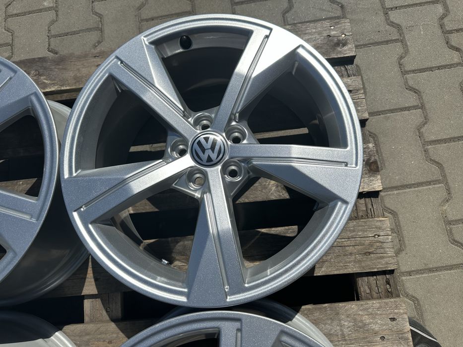 5x100 et46 7,5jx17 OE vw skoda audi seat komplet 17” nowe