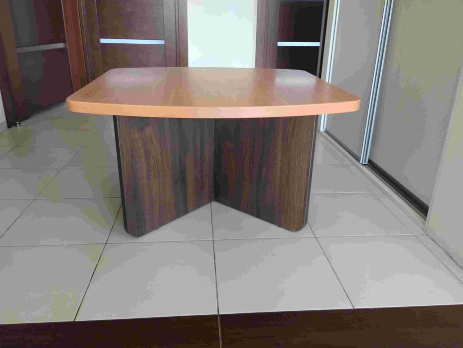 Stół z płyty meblowej 80*80, gruby blat, solidny, ciężki