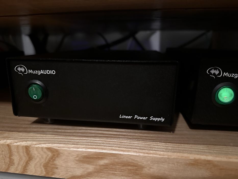 Zasilacz liniowy MuzgAUDIO 19V