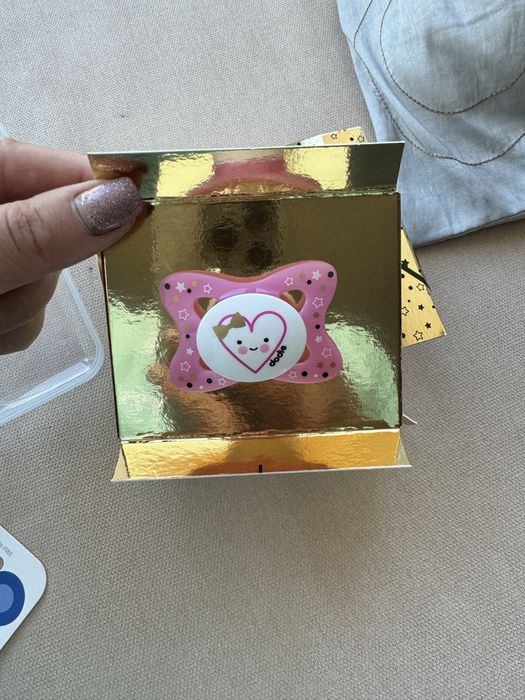 Нові пустушки і бутилочки