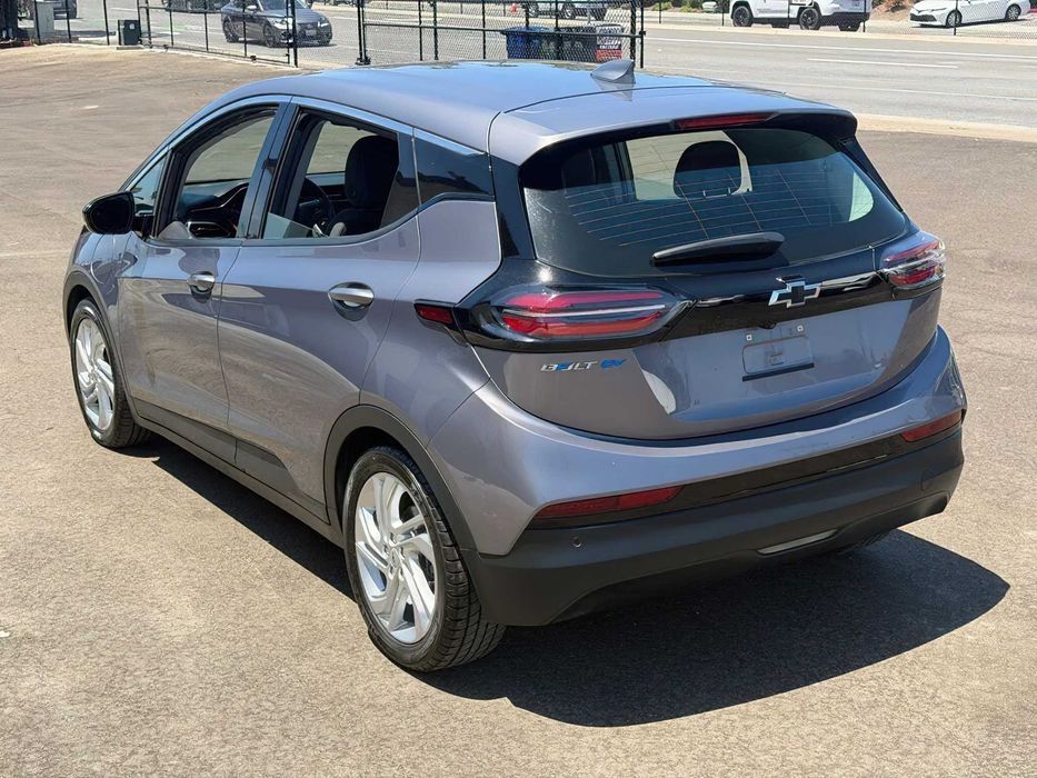 Chevrolet Bolt EV 2LT      2023