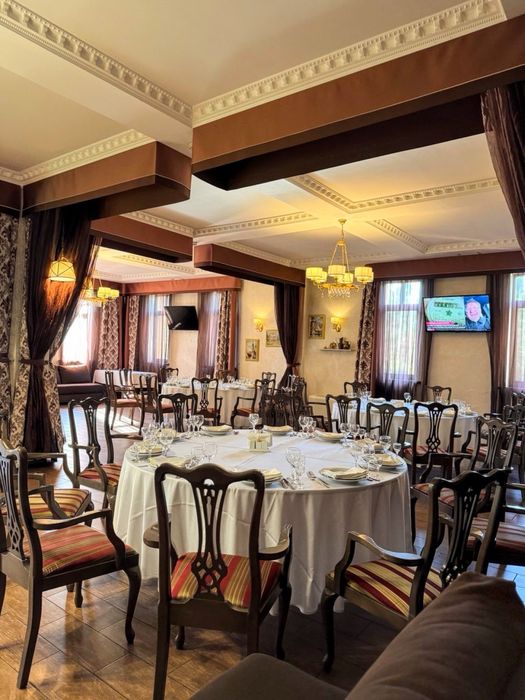 ПРОДАЄТЬСЯ-Бізнес Центр”KRAKOW”,Ресторанно-Готельний Комплекс/в м.Київ