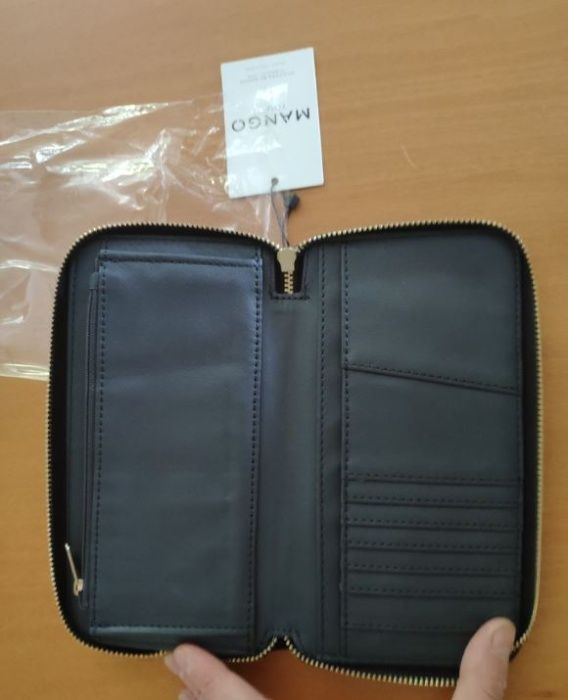 *NOVA* carteira preta MANGO
