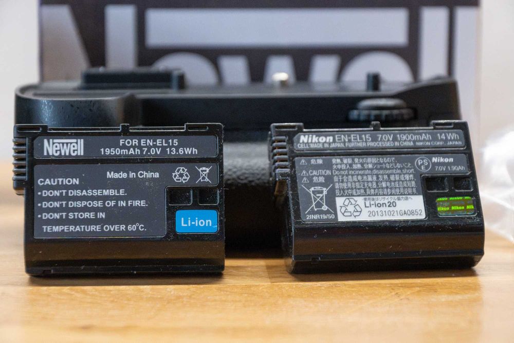 Nikon D7100 + battery grip Newell MB-D15 + 2 akumulatory