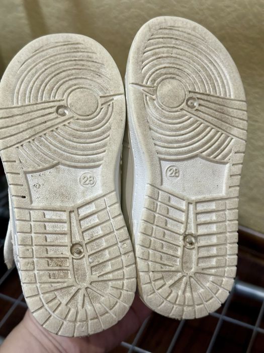 Кросівки для дівчинки