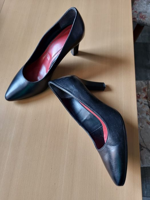 Buty sprzedam tanio