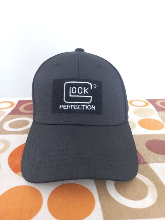 Бейсболка Lock PERFECTION