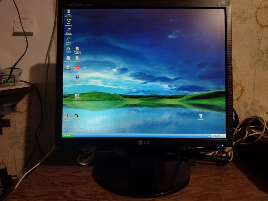 Монитор LG Flatron L1753S