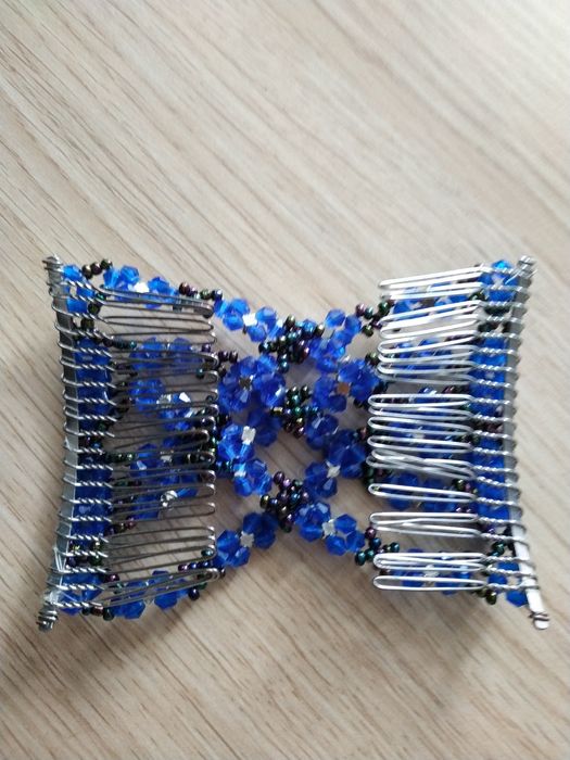 Заколка для волосся