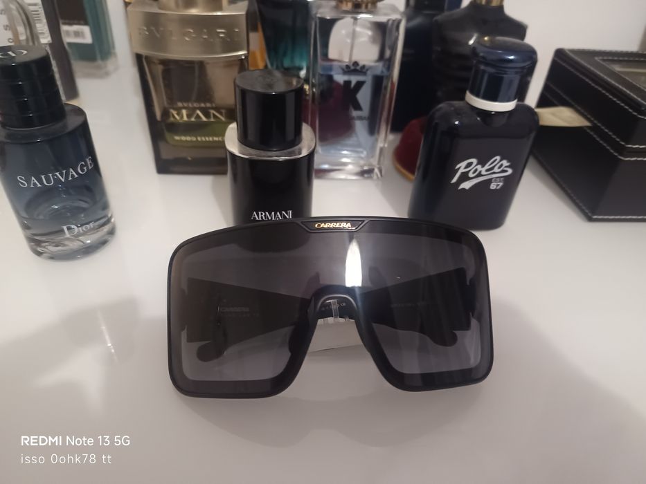 Óculos Carrera novo