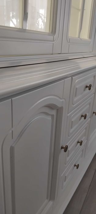 Kredens witryna drewniana, Ostatnia sztuka