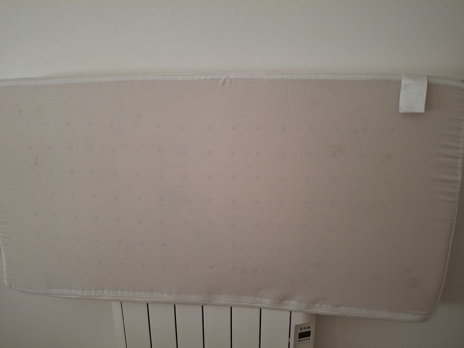 Colchão para Berço de Bebé Clevamama e Muda Fralda Ikea