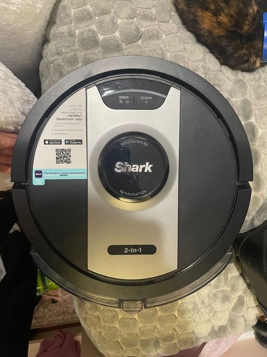 Shark Робот пилосос