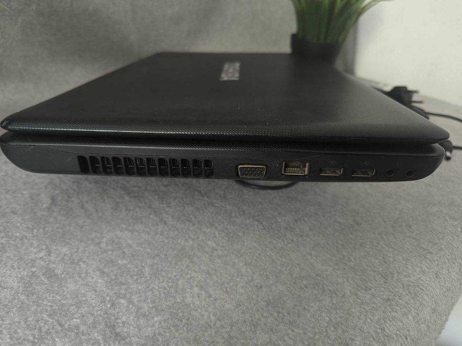 Laptop Toshiba Satellite 15,6' Intel Core i3 8GB RAM SSD Windows 11