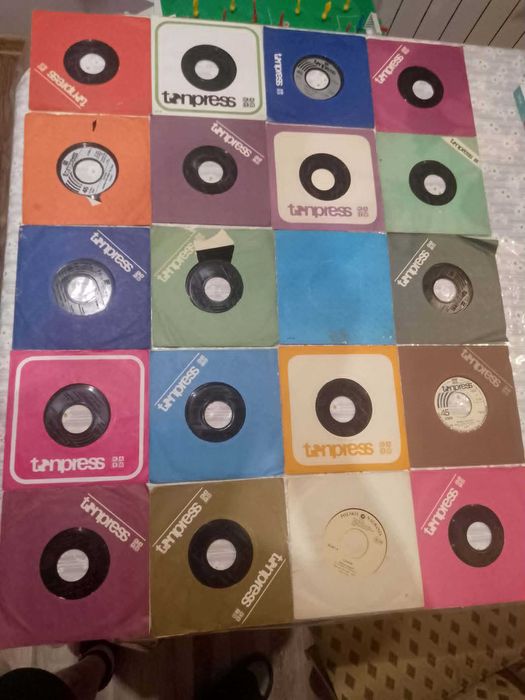 KOLEKCJA 118 PŁYT , 71 LP , 47 singli , rock,pop,lata 60/70/80 okazja !!!