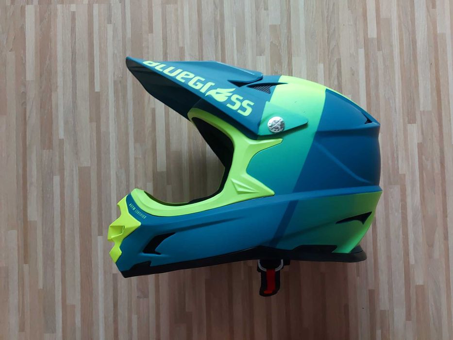 Kask rowerowy fullface Bluegrass rozmiar L