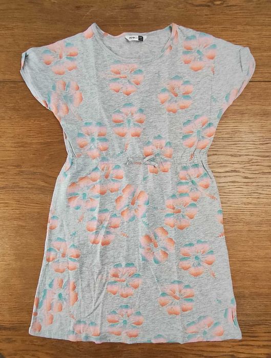 DZIEWCZYNKA - piękna sukienka rozm 140/146cm