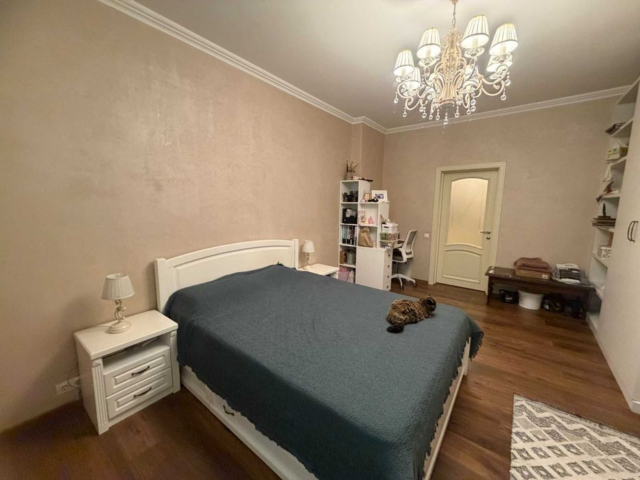 Продам 3 кімнатну квартиру в центрі Одеси / Спиридонівська / Паркомісце/ Сталінка